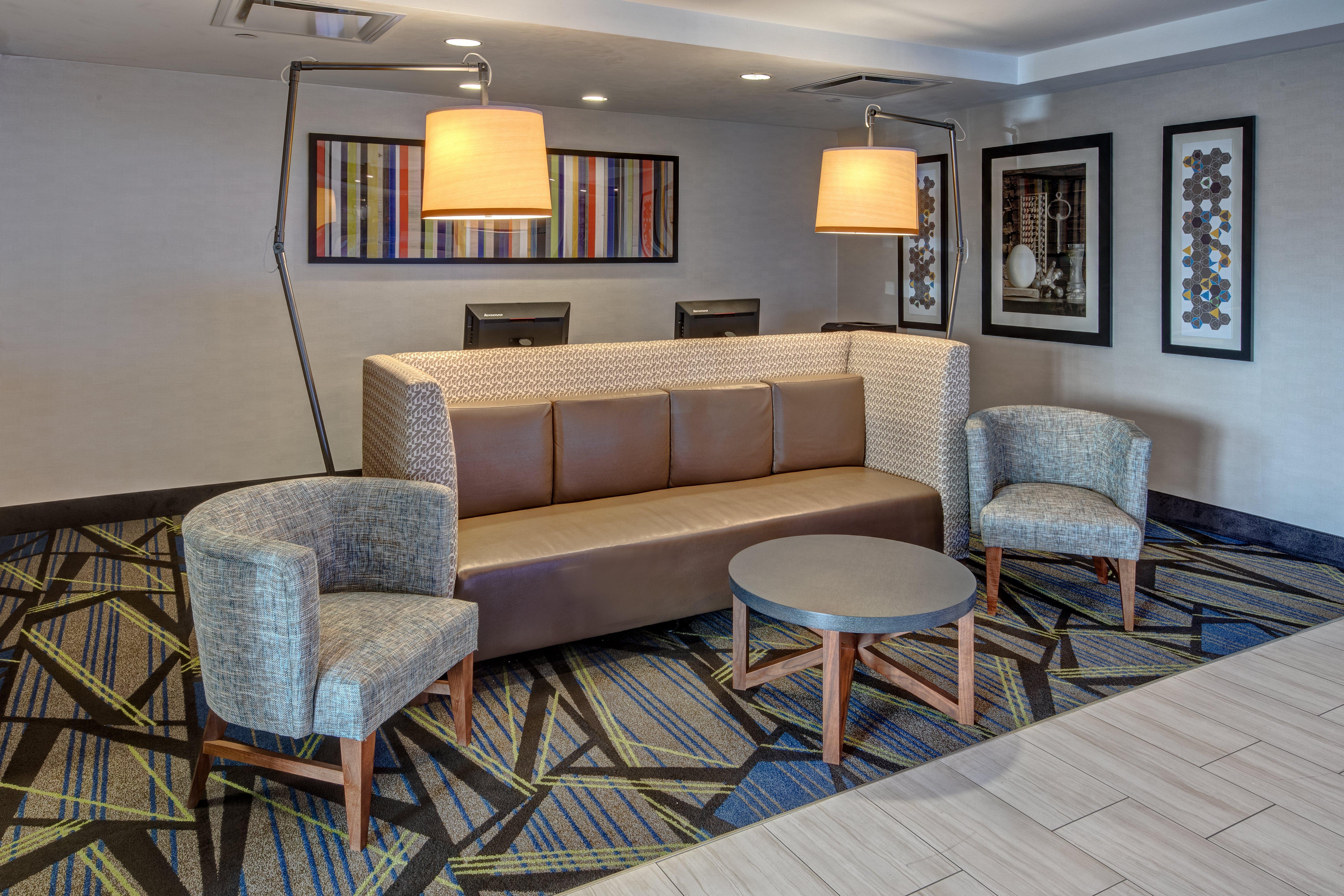 Holiday Inn Express Hotel & Suites Jackson Northeast By Ihg Exterior photo