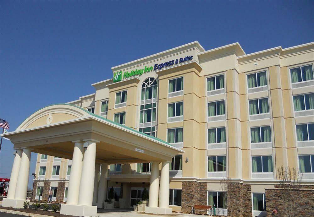 Holiday Inn Express Hotel & Suites Jackson Northeast By Ihg Exterior photo